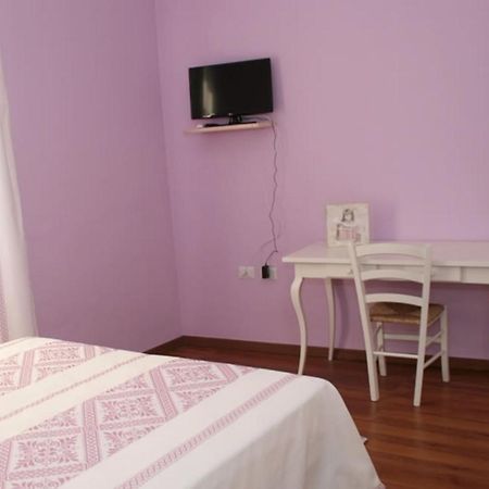 Guest House Le Gemelle Luras 외부 사진