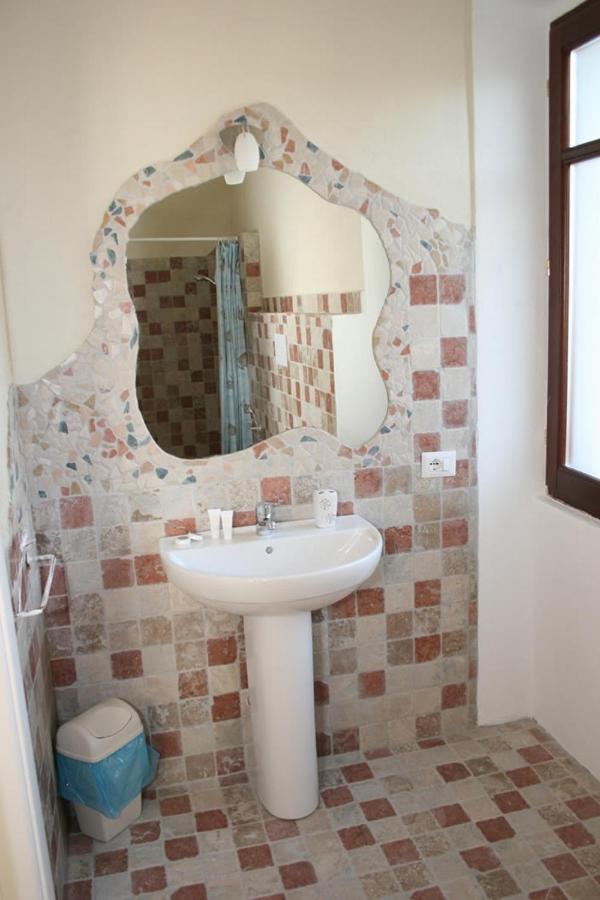 Guest House Le Gemelle Luras 외부 사진