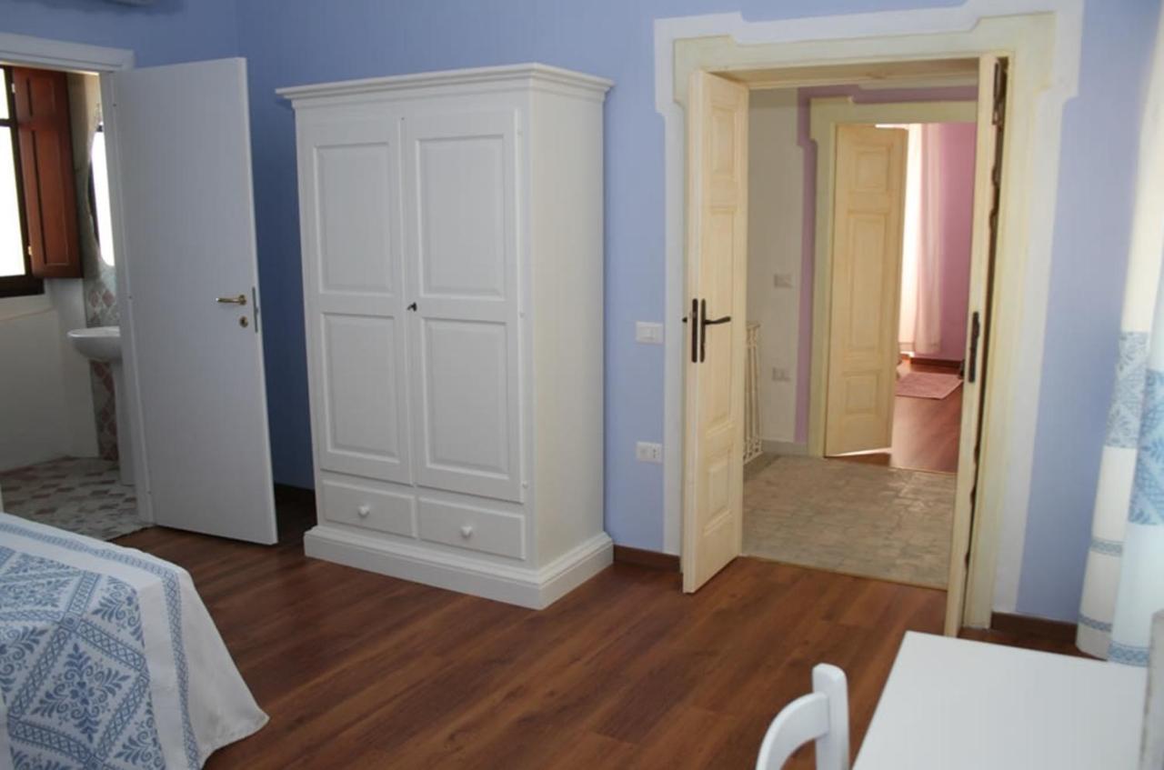 Guest House Le Gemelle Luras 외부 사진