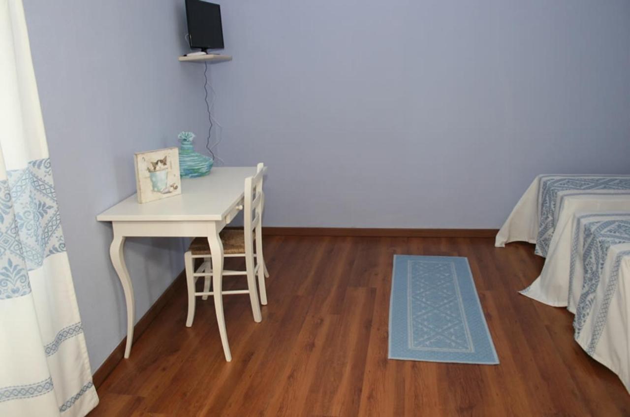 Guest House Le Gemelle Luras 외부 사진