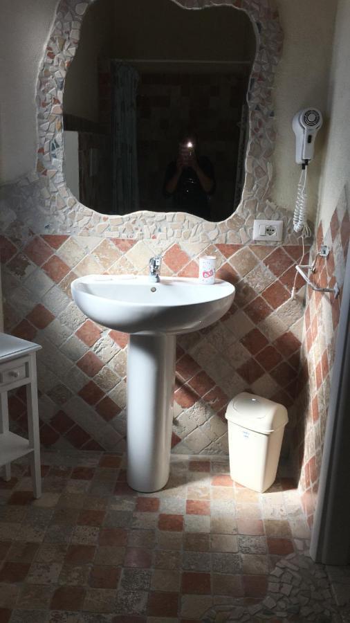 Guest House Le Gemelle Luras 외부 사진